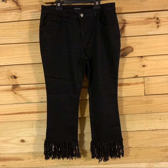Who What Wear Denim - Fun black jeans with fringed bottoms size 10
